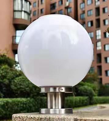 太陽能球型柱頭燈